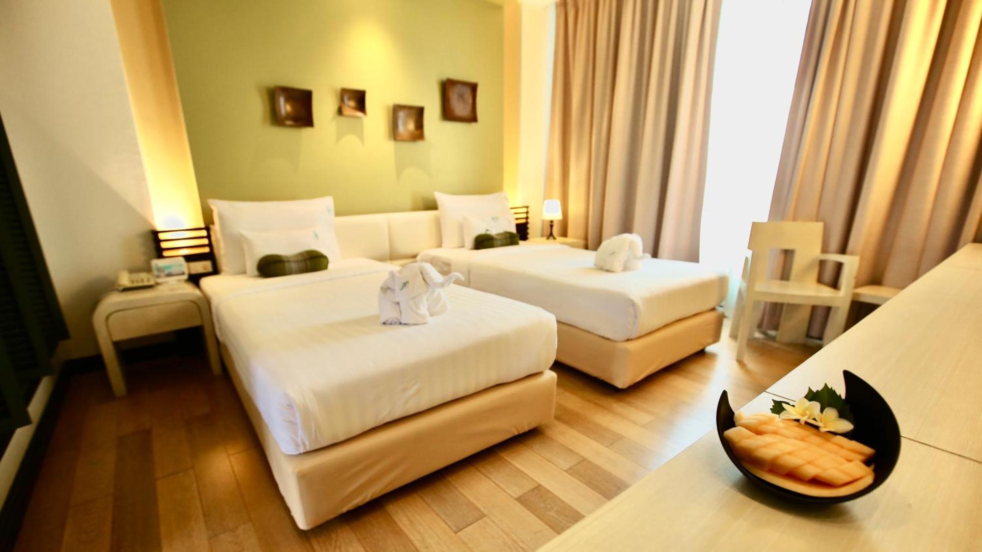 A-Te Chumphon Hotel - Sha Plus Exterior photo