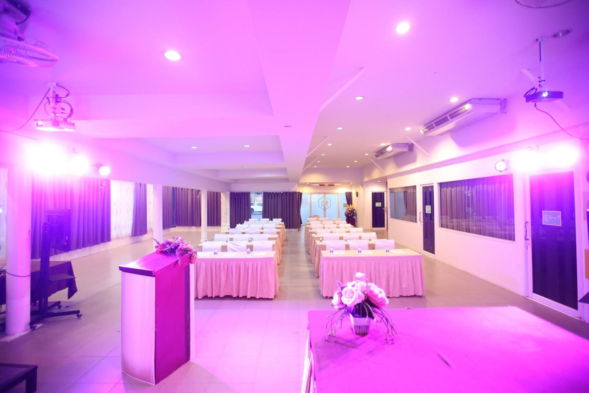 A-Te Chumphon Hotel - Sha Plus Exterior photo