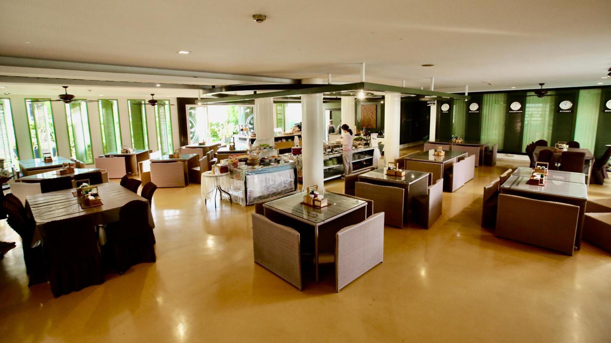 A-Te Chumphon Hotel - Sha Plus Exterior photo