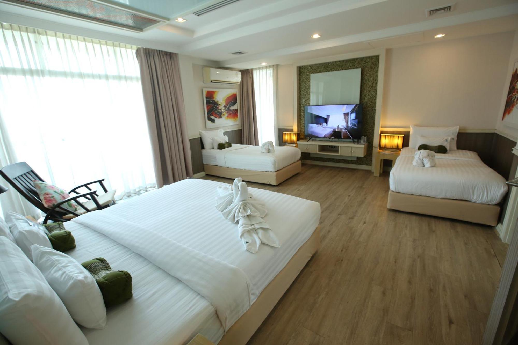 A-Te Chumphon Hotel - Sha Plus Exterior photo
