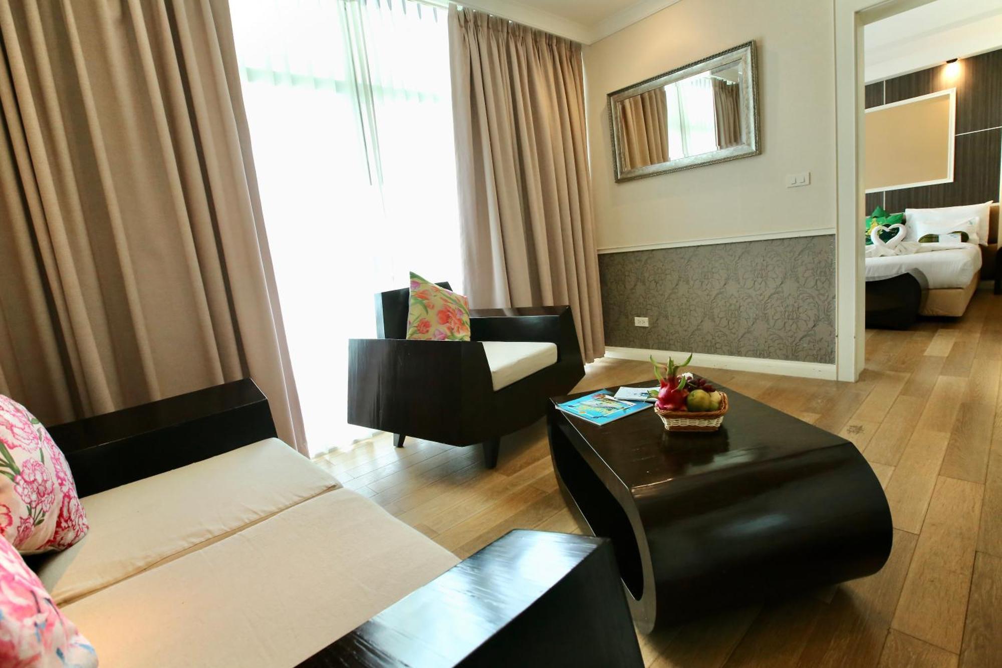 A-Te Chumphon Hotel - Sha Plus Exterior photo